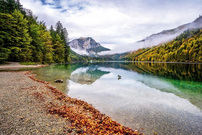 Vorderer Langbathsee je díky průzračné vodě oblíbeným místem na potápění Vorderer Langbathsee je díky průzračné vodě oblíbeným místem na potápění