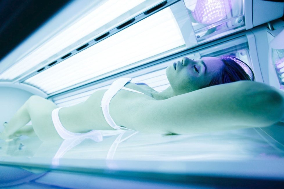Studiu už potvrdily, že pobyt v soláriu zvyšuje riziko rakoviny kůže