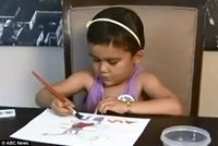 Dojemné, holčička s leukémií kreslí přáníčka ke Dni matek, aby pomohla výzkumu