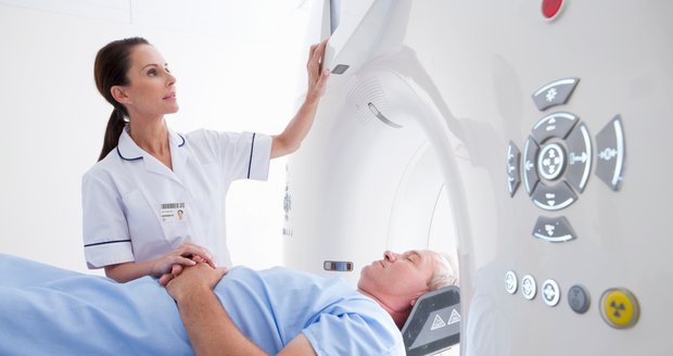 Vyšetření  nízkonákladovým CT  odhalí i nádor plic v časném  stadiu, a tím se zvyšuje naděje na úspěšnou léčbu.
