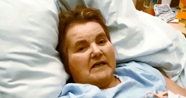 Matka dvou dětí zemřela na rakovinu: Zabili mě doktoři, vzkázala ze smrtelné postele