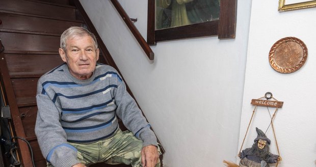 Vítězslav Vaněk dice: “Tengo 76 años y si no tuviera problemas para orinar, se podría decir que soy una persona normal. Vítězslav Vaněk dice: “Tengo 76 años y si no tuviera problemas para orinar, se podría decir que soy una persona normal.