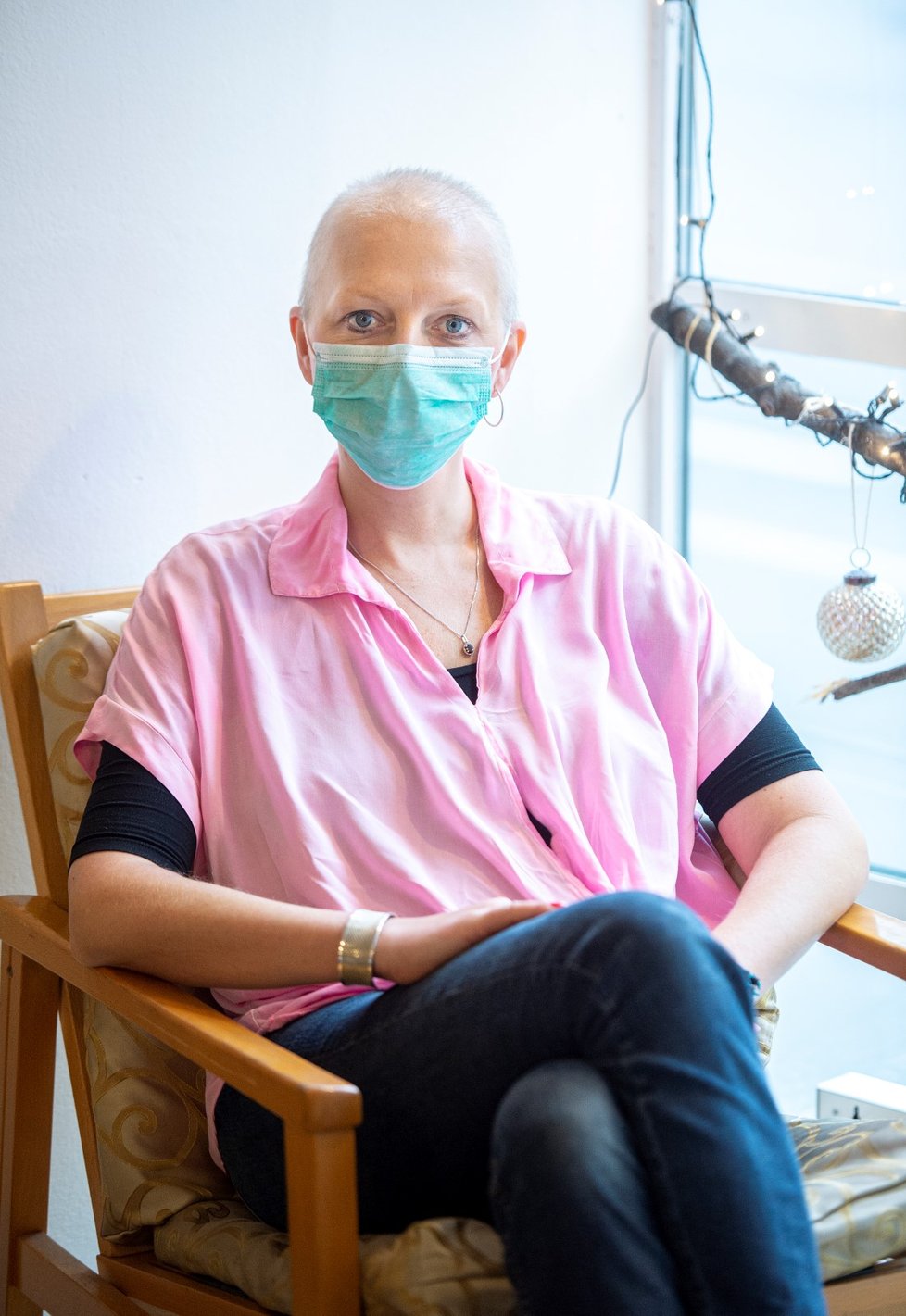 Mirka (42), maminka dvou dětí, se už dva roky pere s rakovinou prsu.