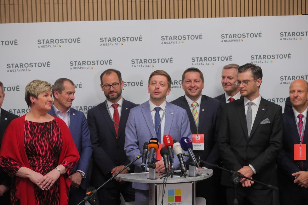 Vít Rakušan se jako nový místopředseda hnutí STAN sešel se zástupci ostatních stran, včetně premiéra Andreje Babiše. (13. 4. 2019)