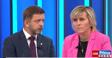 Vicepremiér Vít Rakušan (STAN) a poslankyně Jana Mračková Vildumetzová (ANO) v Partii na CNN Prima News (9. 1. 2022)