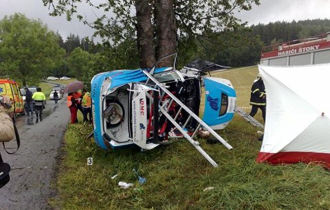 Amatérská Ralley Posázaví skončila smrtí řidiče