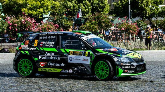 Rallye Bohemia v cíli: Vyhrál Stříteský, Kopecký odkládá oslavu titulu