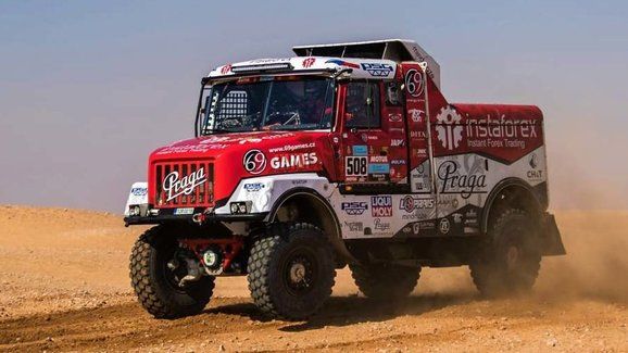 Rallye Dakar, 5. etapa: Michkovi bouchl airbag, Loprais útočil na výhru