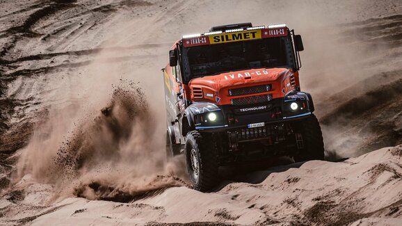 Rallye Dakar 2023: Macík vyhrál prolog, Prokop dvanáctý