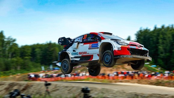 Estonská rallye v cíli: Rovanperä vyhrál o minutu a neskutečně dominuje 