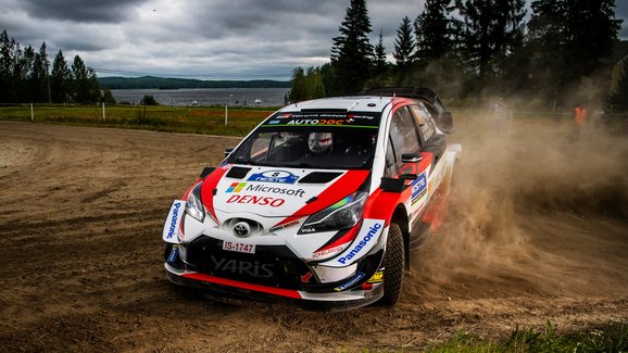 Finská rallye po 2. dnu: Vládu převzal Tänak