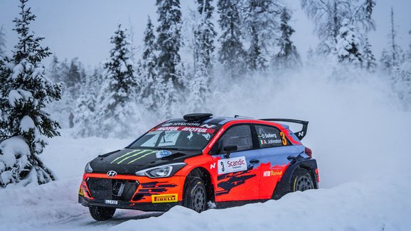 Rallye Monte Carlo po 2. dni: Evanse stíhá Ogier