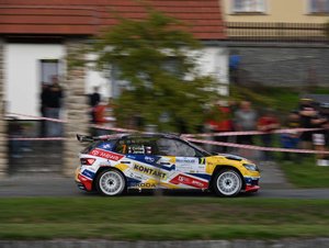 Rallye Pačejov po sobotě: Mareš vede a je blíže titulu