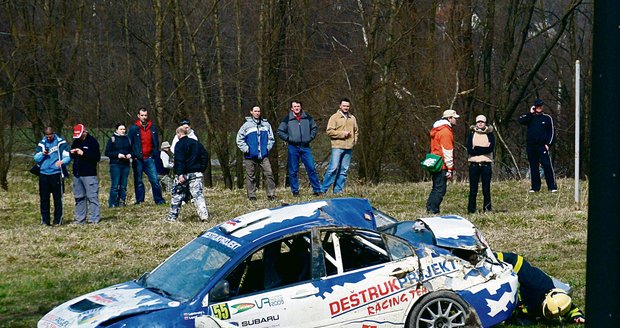 Nebezpečná rallye má další oběti: V Orlických horách zemřel třiašedesátiletý muž (ilustrační foto)