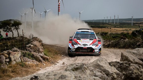 WRC čeká revoluční změna. Nová generace použije hybridní pohon