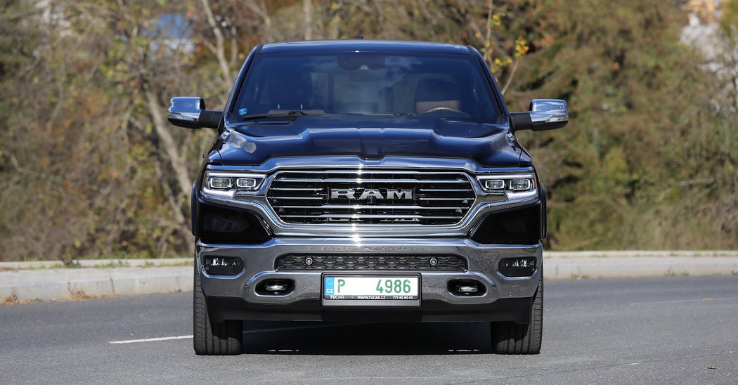 RAM 1500 5.7 V8 Hemi Longhorn