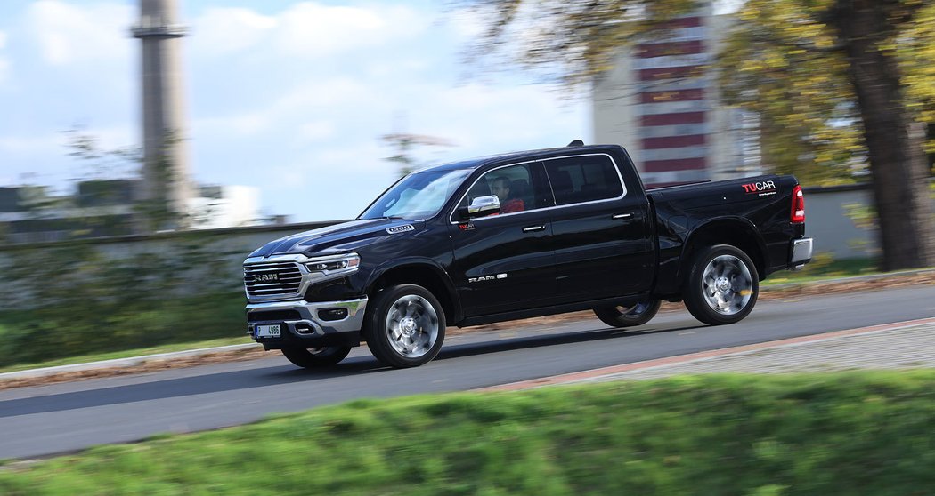 RAM 1500 5.7 V8 Hemi Longhorn