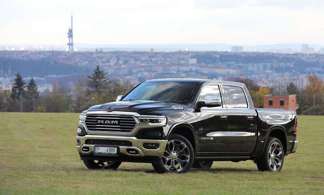 RAM 1500 5.7 V8 Hemi Longhorn