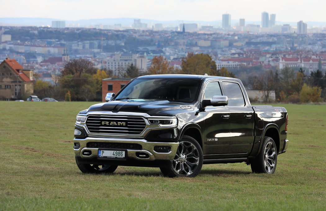 RAM 1500 5.7 V8 Hemi Longhorn