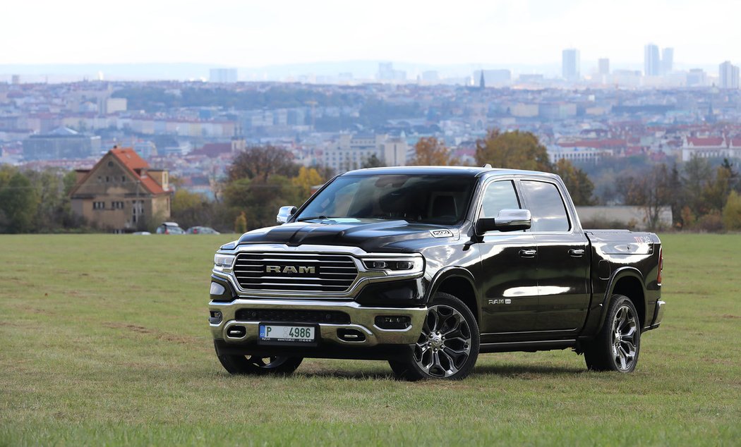 RAM 1500 5.7 V8 Hemi Longhorn