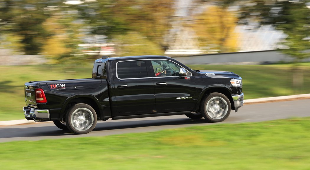 RAM 1500 5.7 V8 Hemi Longhorn