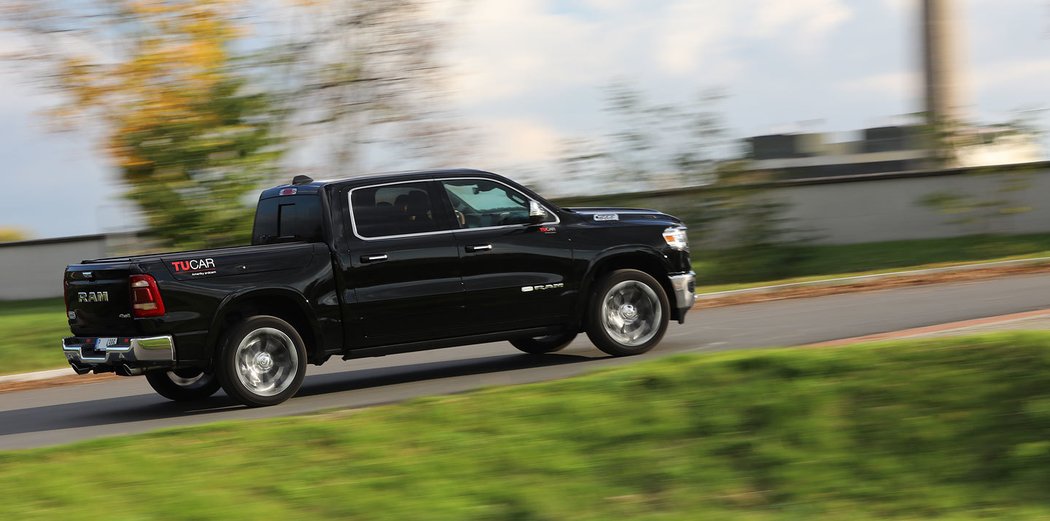 RAM 1500 5.7 V8 Hemi Longhorn