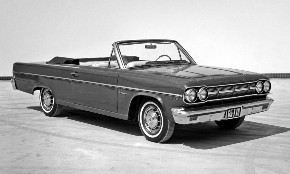 Modelová řada 770 byla v roce 1965 rozšířena o dvoudveřový kabriolet.
