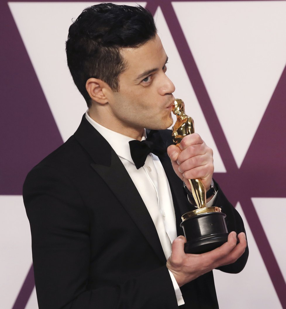 Rami Malek převzal Oscara