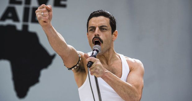 Rami Malek jako Freddie Mercury