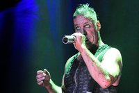 Zpěvák kapely Rammstein: Ztrácí kšefty! Kvůli chování k ženám