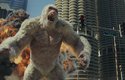 Rampage: Ničitelé s Dwaynem Johnsonem a třemi nestvůrami je ryzí akce ve stylu Godzilly