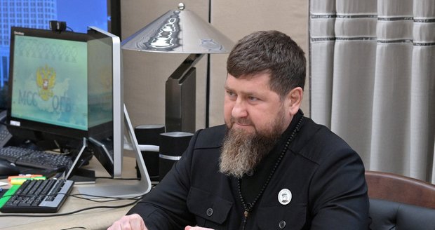 Stav Putinova spojence Kadyrova je vážný?! Má prý potíže s játry a ledvinami a jeho syn se modlí