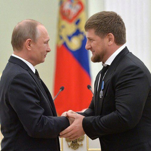 Ramzan Kadyrov patří mezi nejvěrnější stoupence Putina.