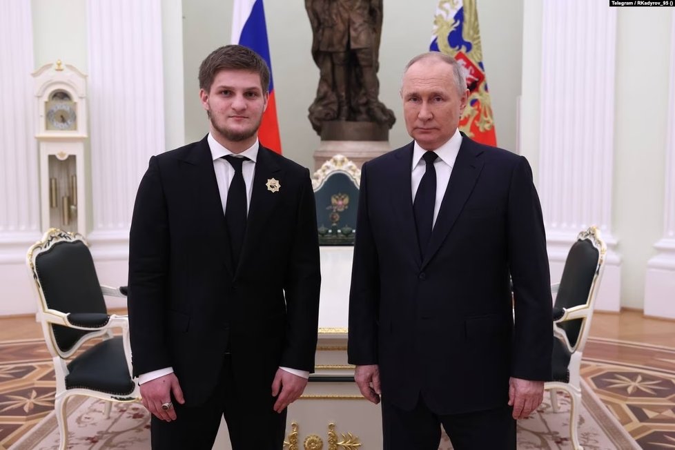 Nejstarší Ramzanův syn Achmat Kadyrov u Vladimira Putina (2023).