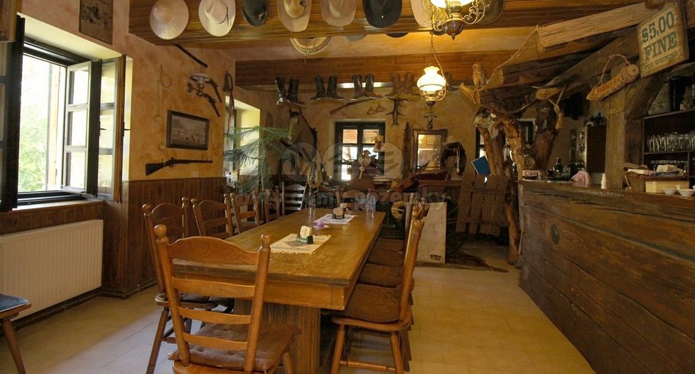 Interiér ranče Vogelsang, kde se natáčela epizoda Ranč seriálu Policie Modrava.