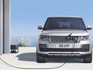 Range Rover P400e plug-in hybrid 