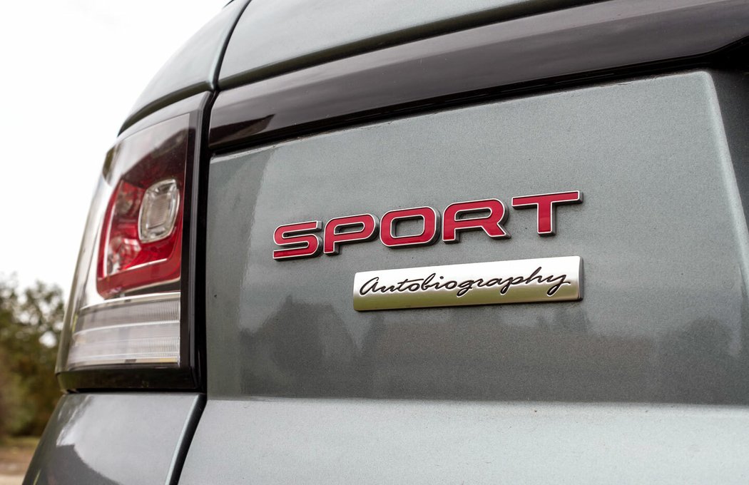 Nižší model Sport přišel rok po standardním Range Roveru