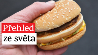 Hrozí zdražení hamburgerů. Největšího světového dodavatele masa napadli hackeři