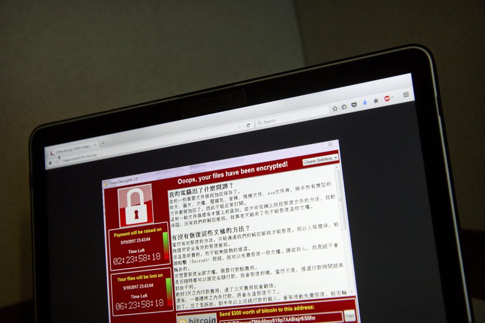 Fotografie počítače napadaného virem WannaCry