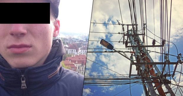 Rapper Honza „Loky“ (†20) vylezl na sloup vysokého napětí: Zabila ho elektřina!