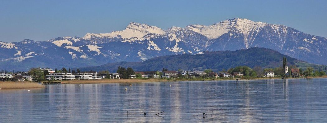 Městečko Rapperswil-Jona, kousek od alpských vrcholků, patří mezi nejlukrativnější místa ve Švýcarsku.