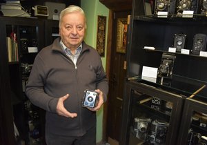 První foto přístroj, který nadšenec Pavel Rapušák kdy držel v rukou: Agfa Box z roku 1953.