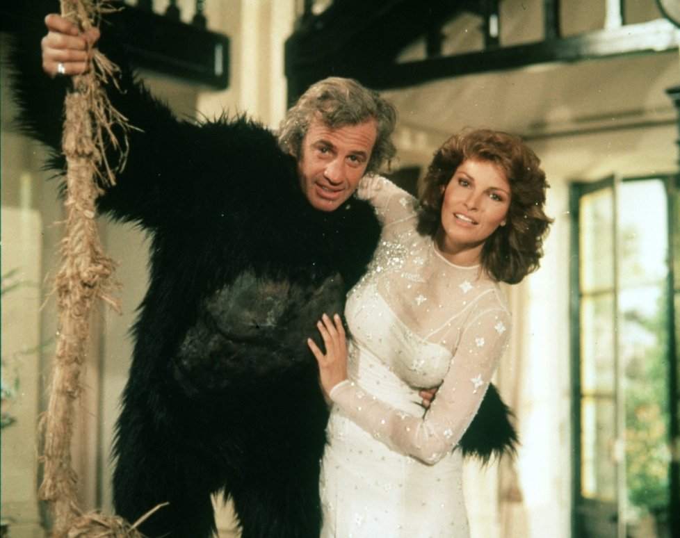 Raquel Welch a Jean-Paul Belmondo ve francouzské komedii Zvíře