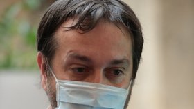 Epidemiolog Rastislav Maďar při rozhovoru pro Blesk Zprávy po tiskové konferenci na půdě ministerstva zdravotnictví (15.5.2020)