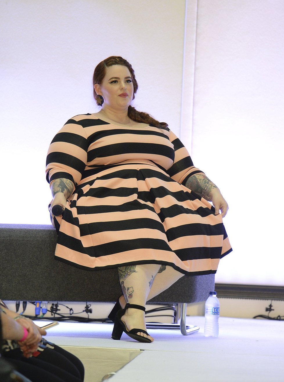 Tess Holliday (31). Výška: 165 cm, váha: 126 kg (občas se ale uvádí i 155 kg!). Míry: 132 – 125 – 150.