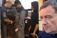 Trest za útok nůžkami na Davida Ratha: Vietnamec ve stresu si odsedí tři roky navrch
