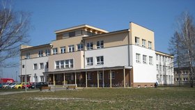 Policie prověřuje zneužívání žáka ve škole v Ratíškovicích.