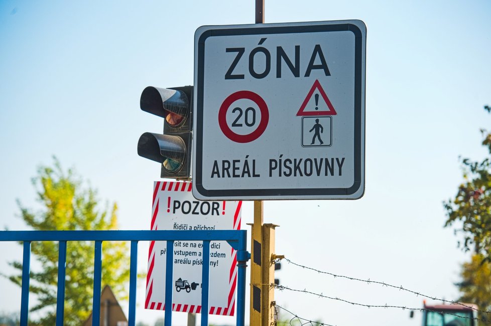 Policie zasahovala také v areálu Pískovny Černovice. Ta je v majetku městské části Brno-Černovice