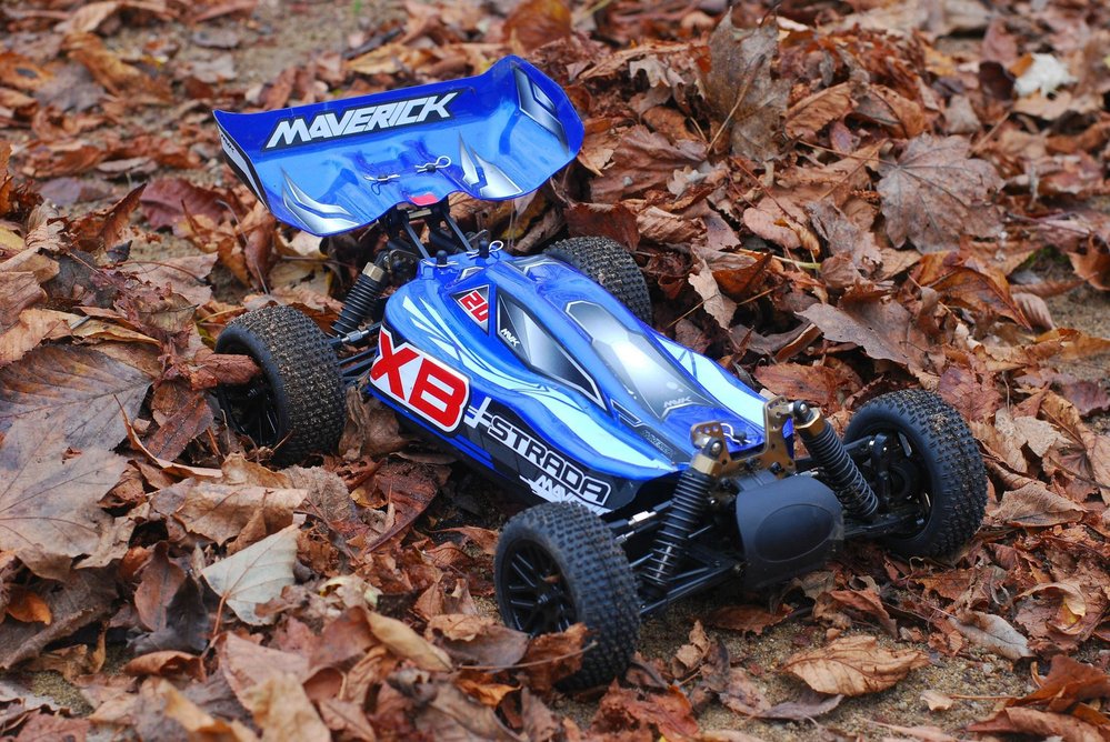 RC model Strada Maverick XB