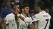 Fotbalisté Realu Madrid slaví gól Marca Asensia